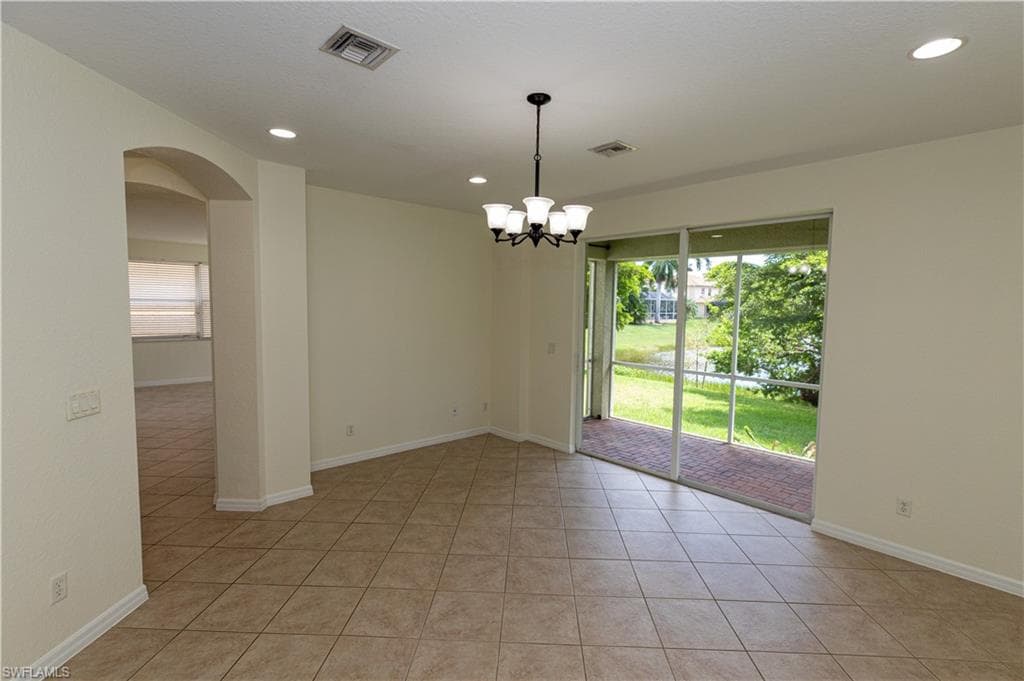 17007 Tremont ST-10