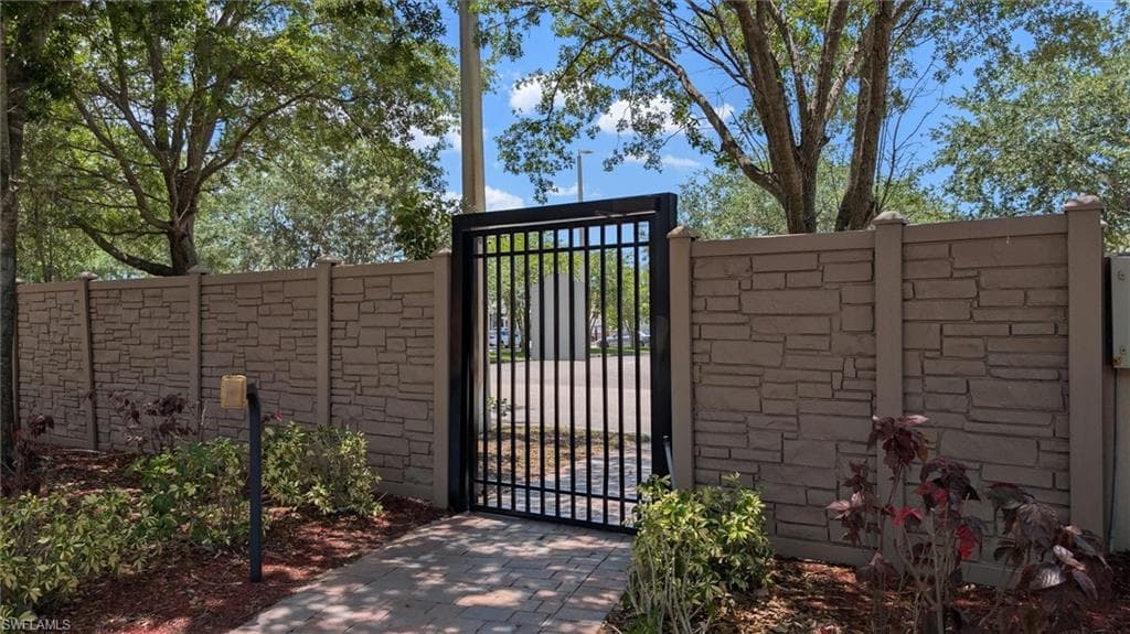 1806 Concordia Lake CIR 2210-20