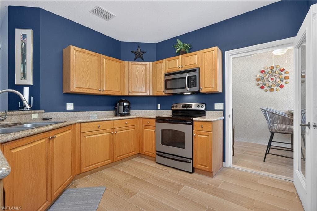 1806 Concordia Lake CIR 2210-9