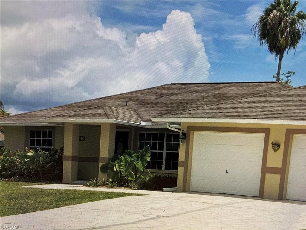 5232 Raintree LN-23