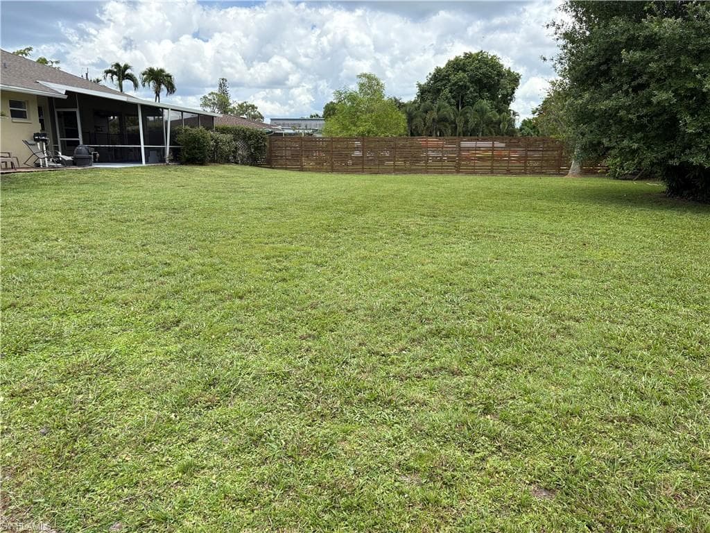 5232 Raintree LN-42