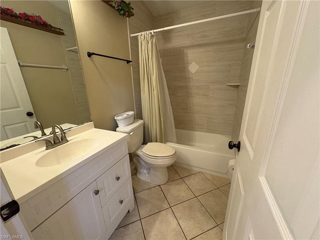 5232 Raintree LN-30