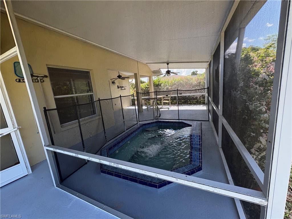 5232 Raintree LN-14
