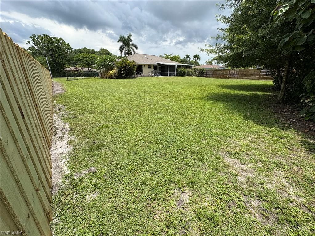 5232 Raintree LN-45