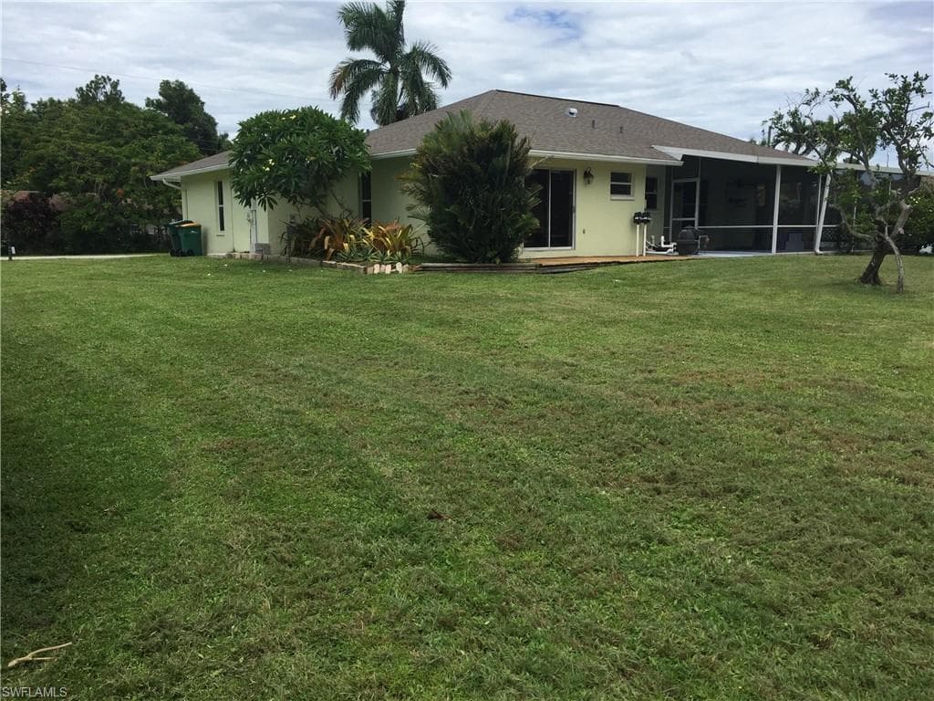 5232 Raintree LN-4