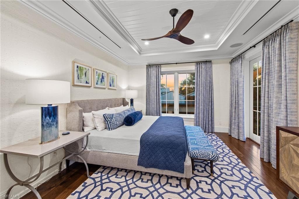 3675 Gordon DR-36
