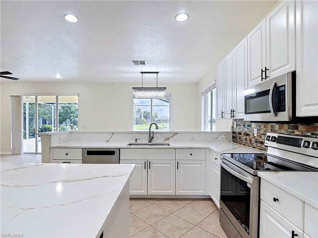 15641 Alton DR-9