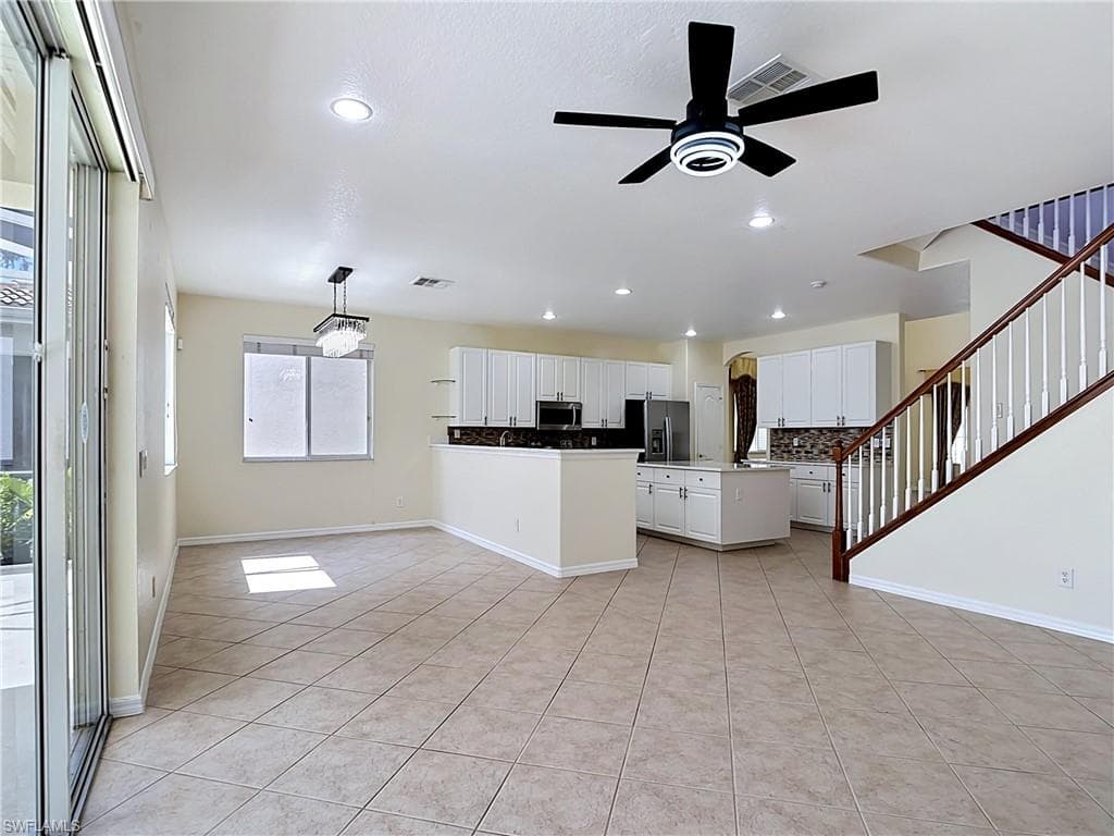 15641 Alton DR-11