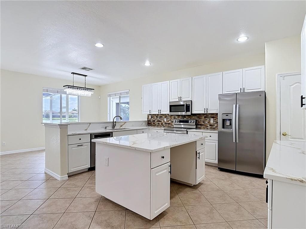 15641 Alton DR-8
