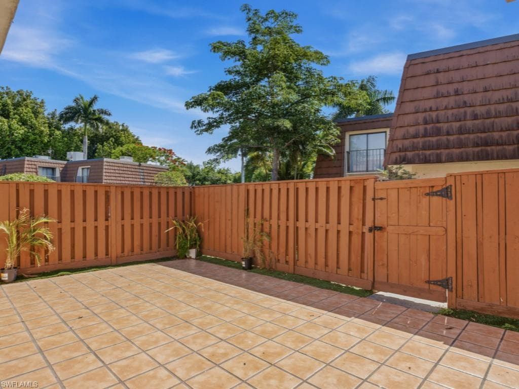 5247 Cedarbend DR 2-24