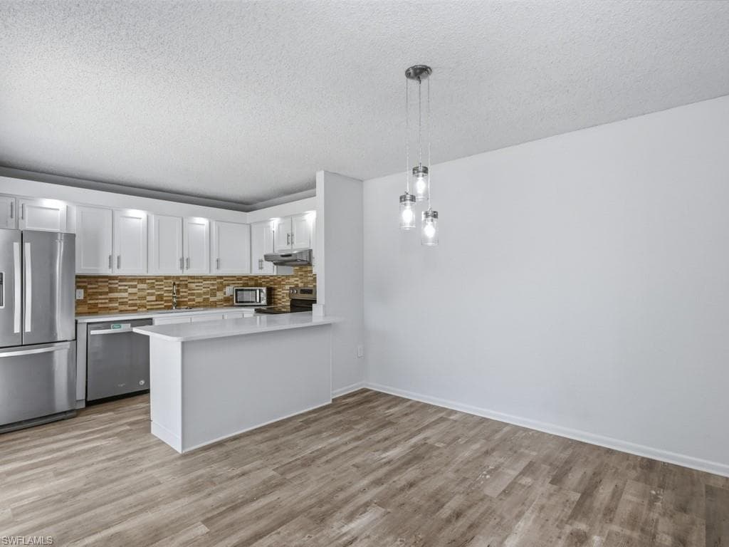 5247 Cedarbend DR 2-10