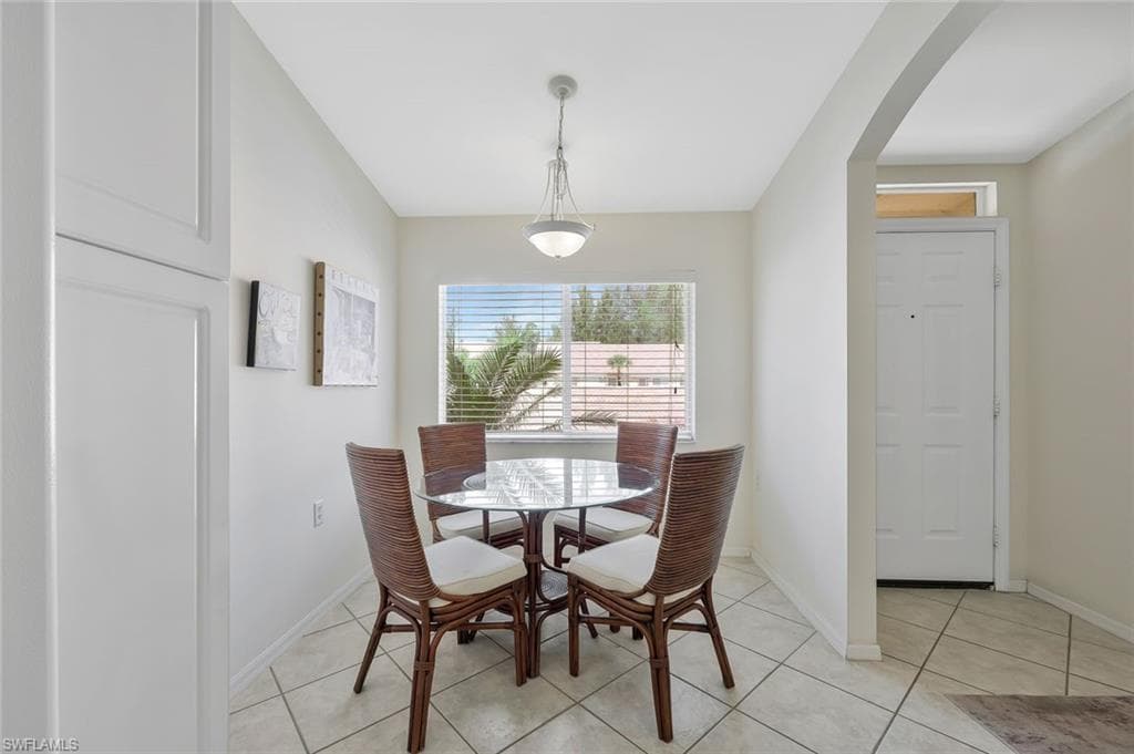 2395 Bayou LN 7304-6