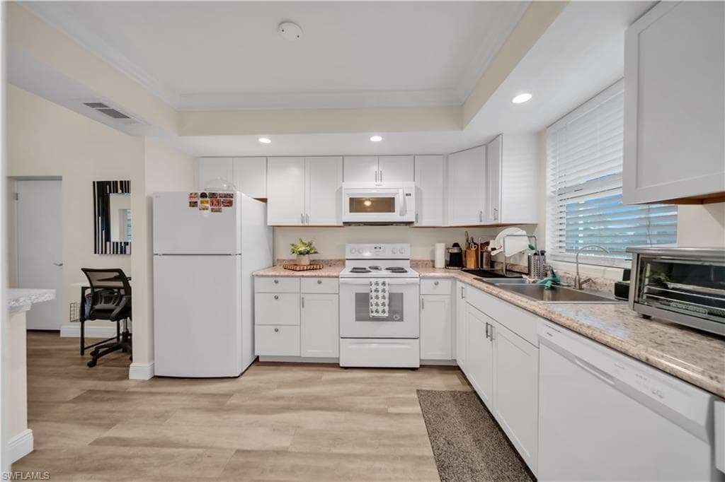 4613 5th AVE 210-3