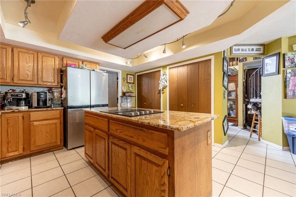 13746 Brynwood LN-18