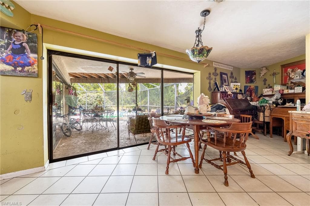 13746 Brynwood LN-19
