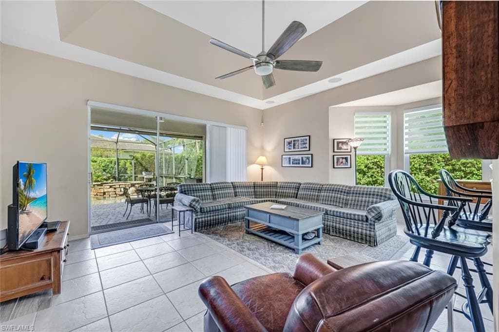 8241 Laurel Lakes BLVD-6