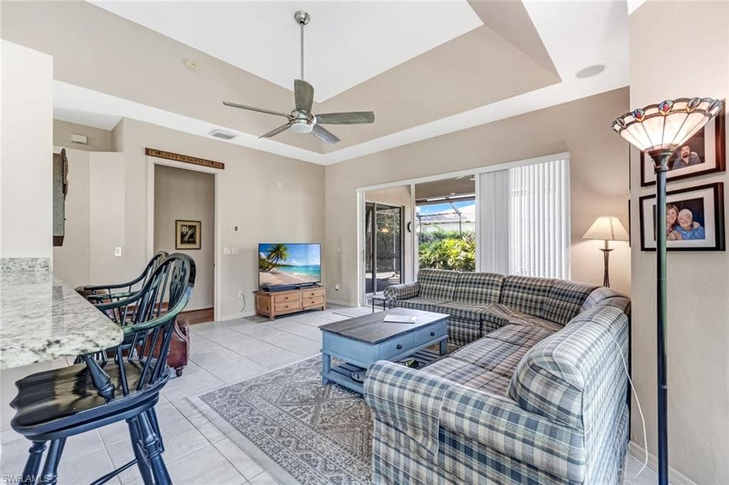 8241 Laurel Lakes BLVD-16