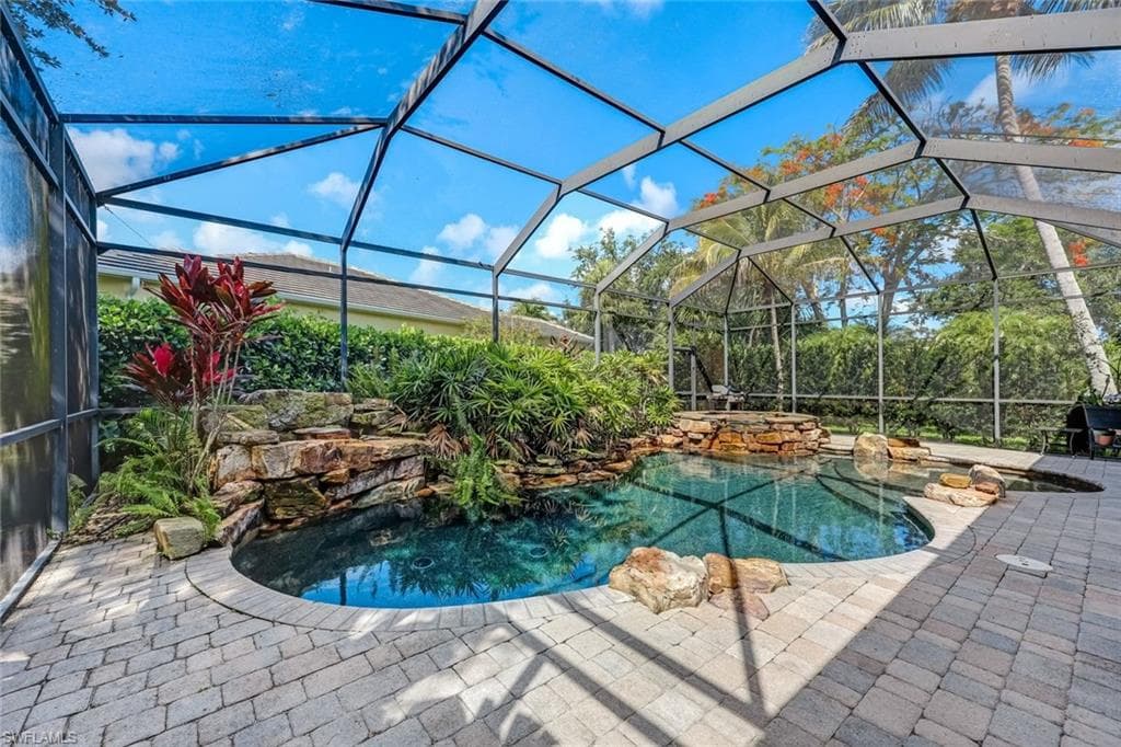 8241 Laurel Lakes BLVD-26
