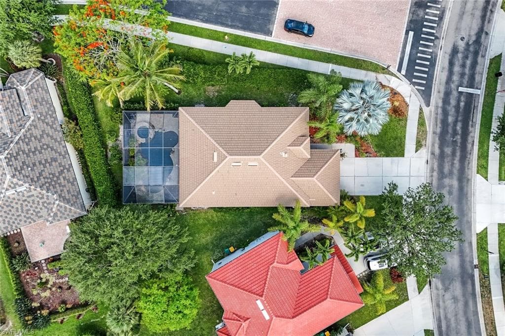 8241 Laurel Lakes BLVD-25