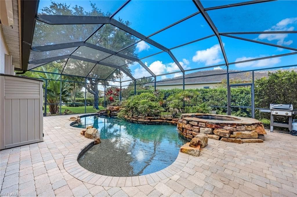 8241 Laurel Lakes BLVD-21