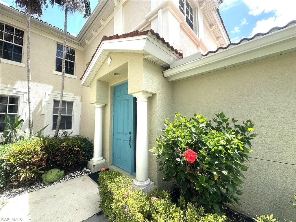 1634 Tarpon Bay DR S 202-2