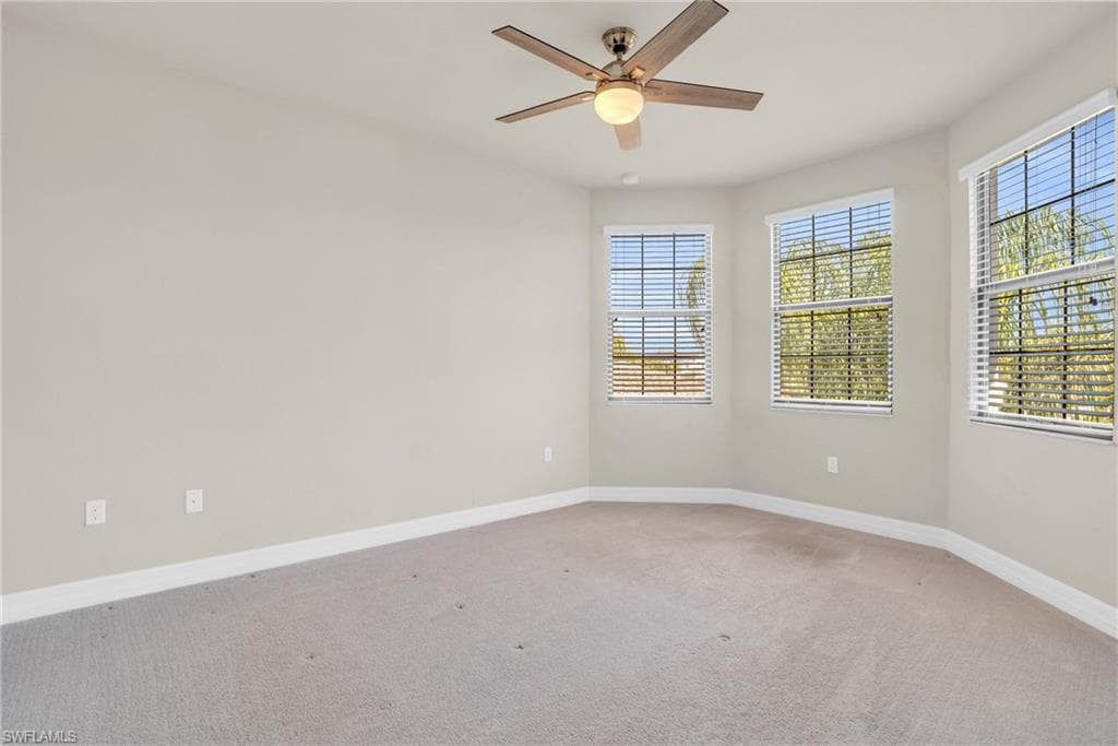 4420 Aurora ST-24