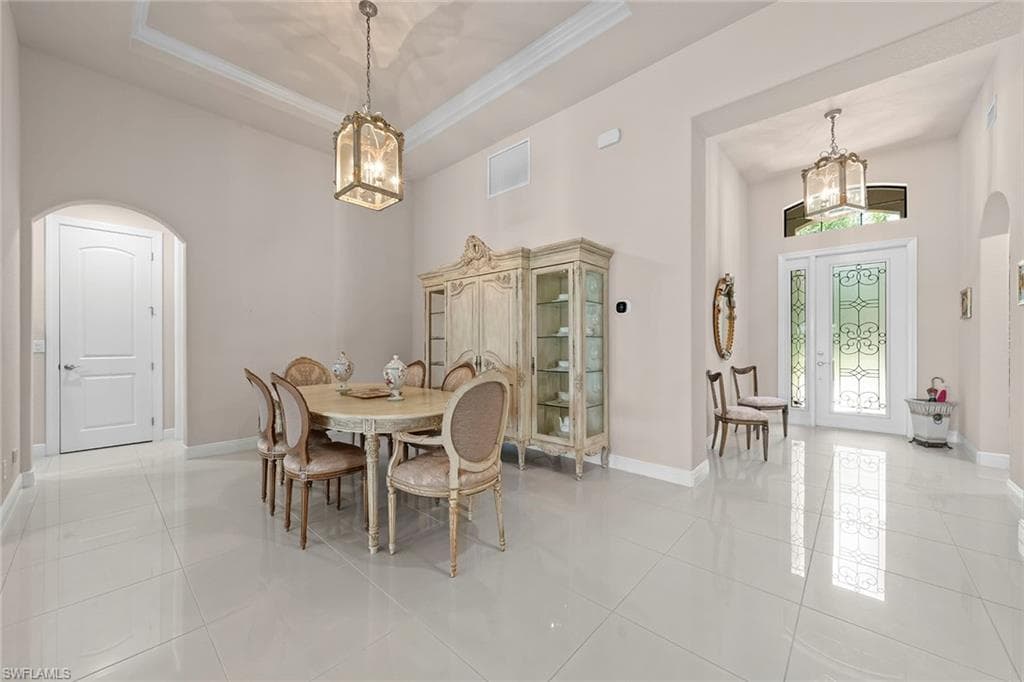 9917 Alhambra LN-12