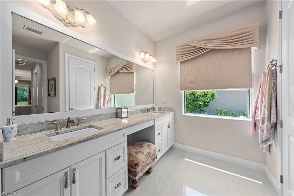 9917 Alhambra LN-24