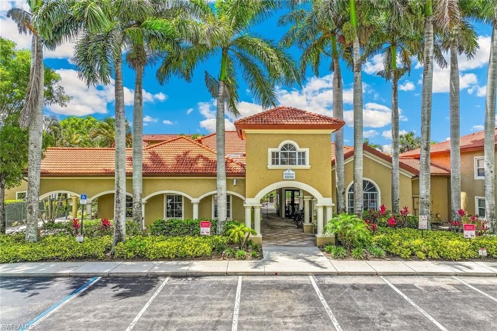 8920 Colonnades CT E 518-14