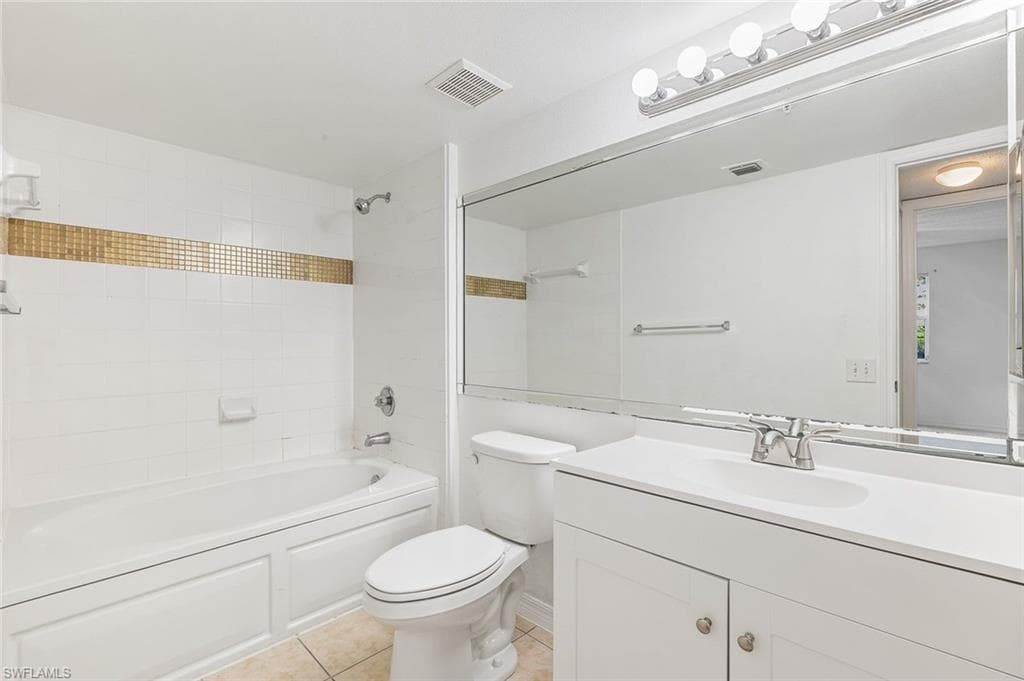 8920 Colonnades CT E 518-11