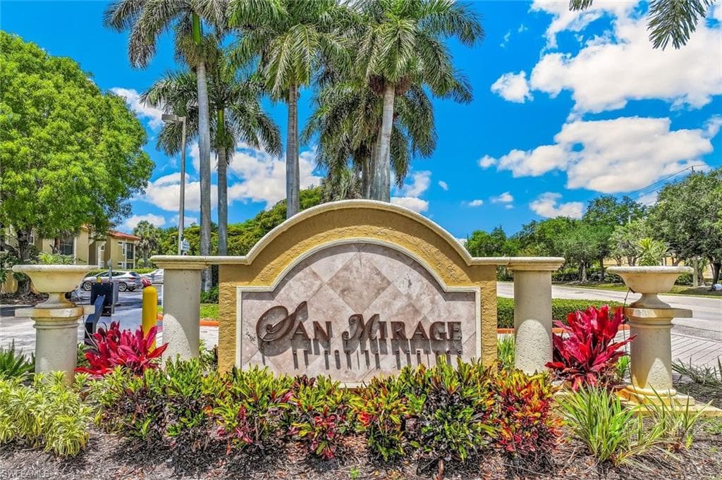 8920 Colonnades CT E 518-19