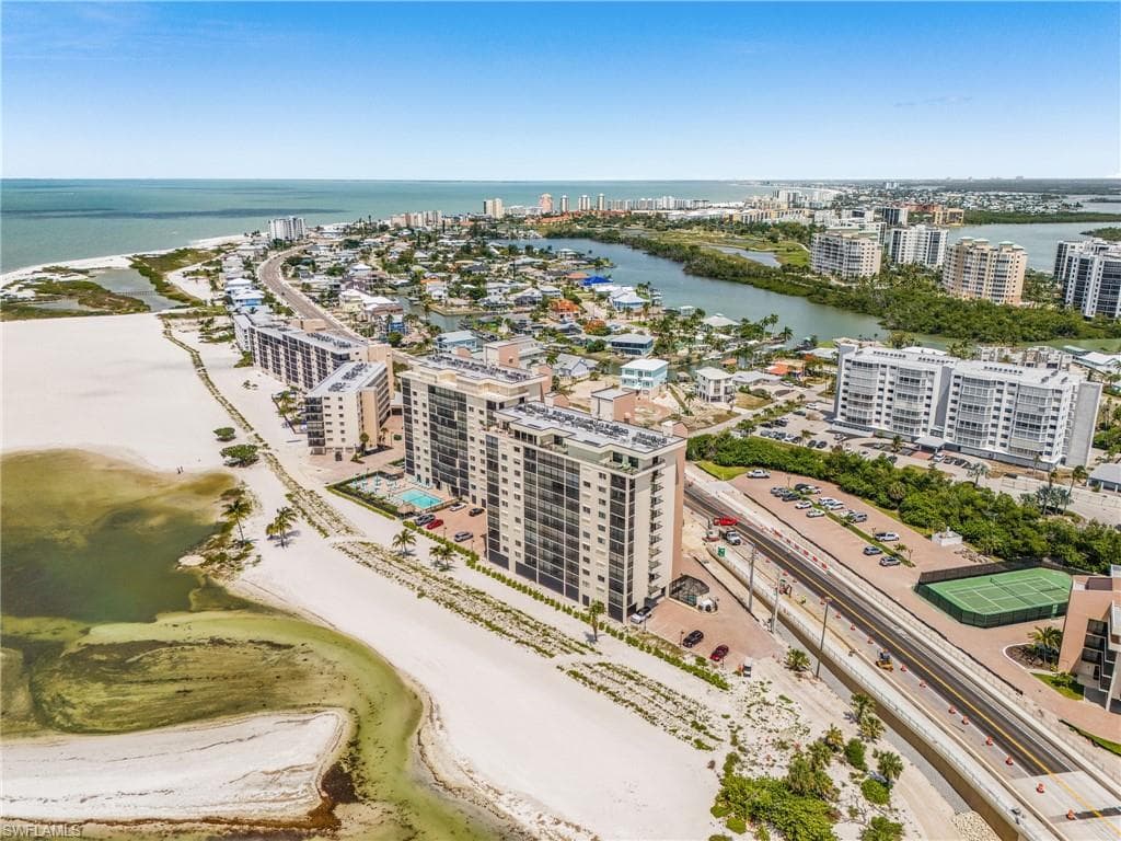 8402 Estero BLVD 704-26