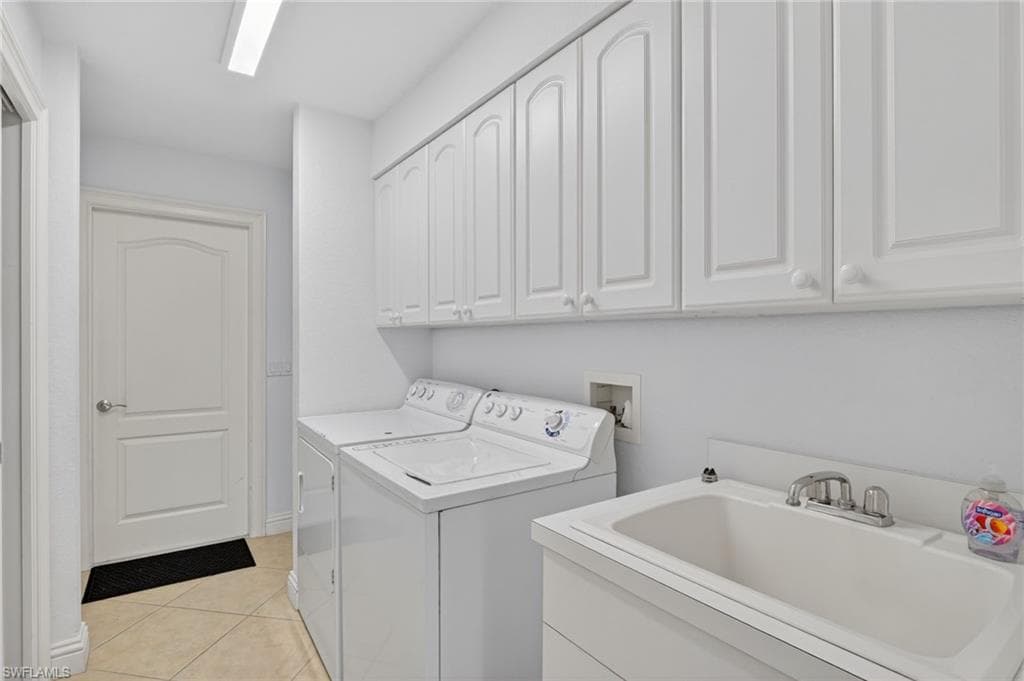576 Briarwood BLVD-20