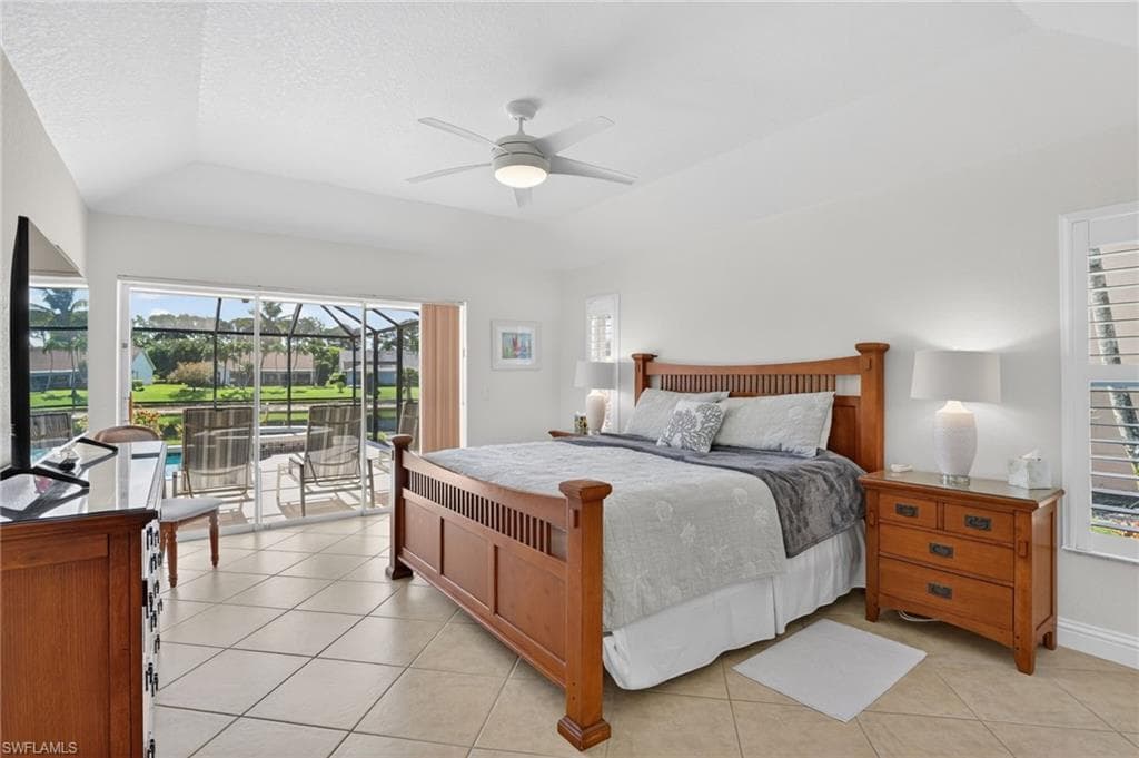 576 Briarwood BLVD-9
