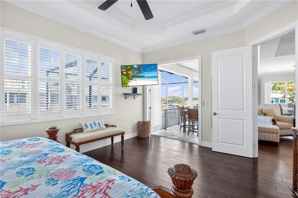 243 Driftwood LN-12