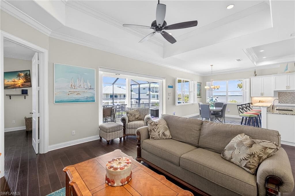 243 Driftwood LN-9