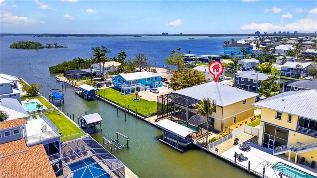 243 Driftwood LN-33