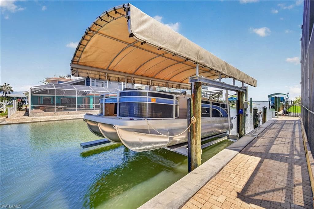 243 Driftwood LN-3