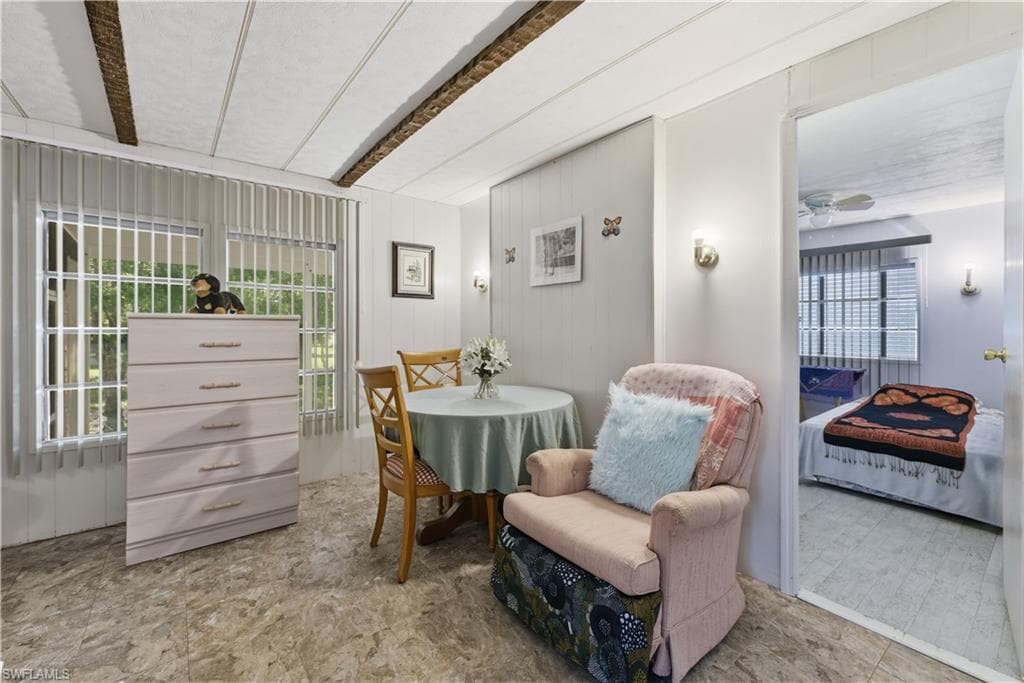 863 Manatee RD-26