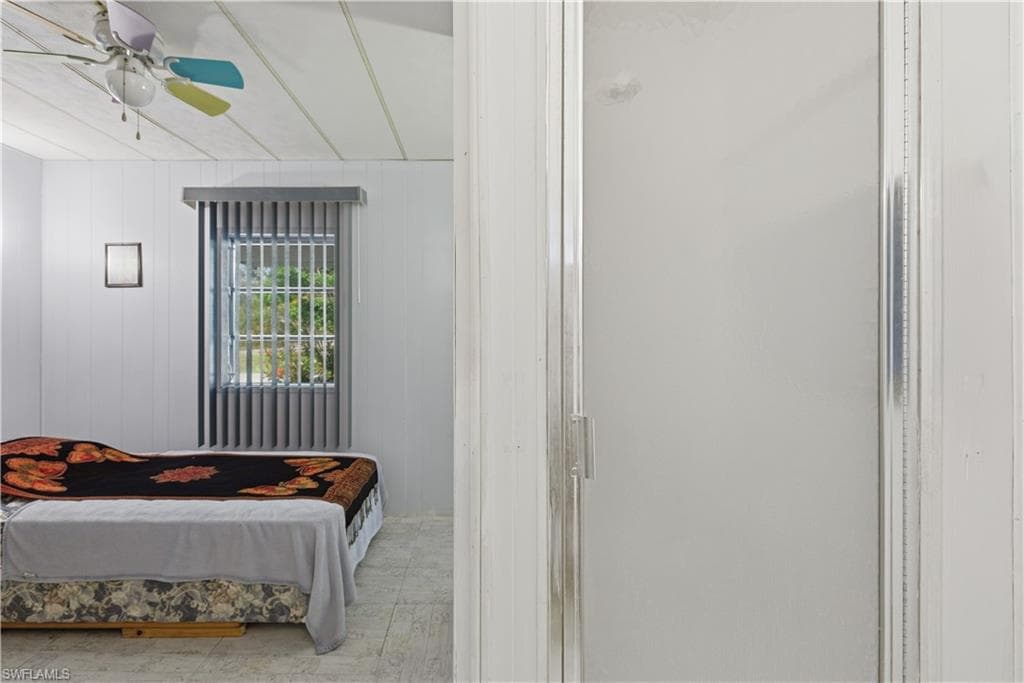 863 Manatee RD-20