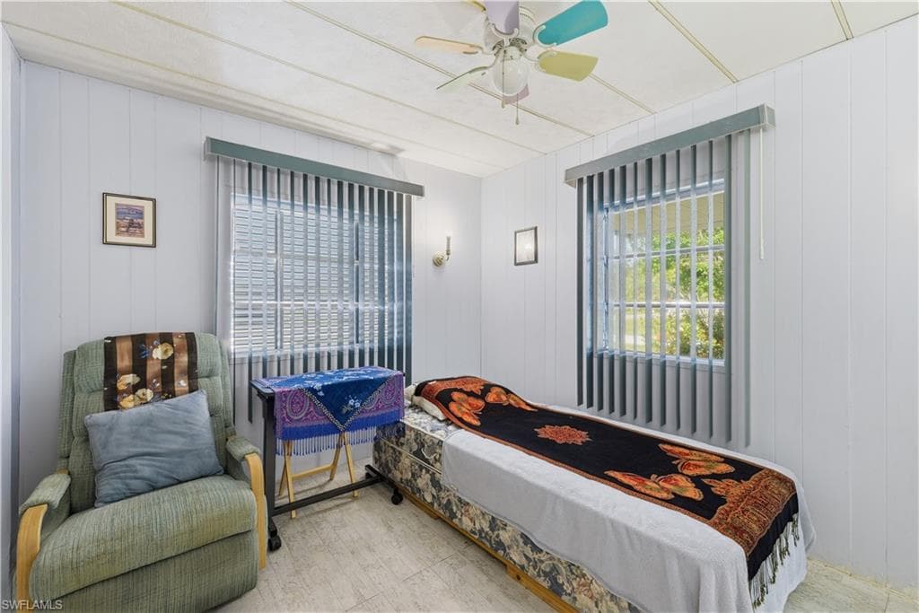 863 Manatee RD-9