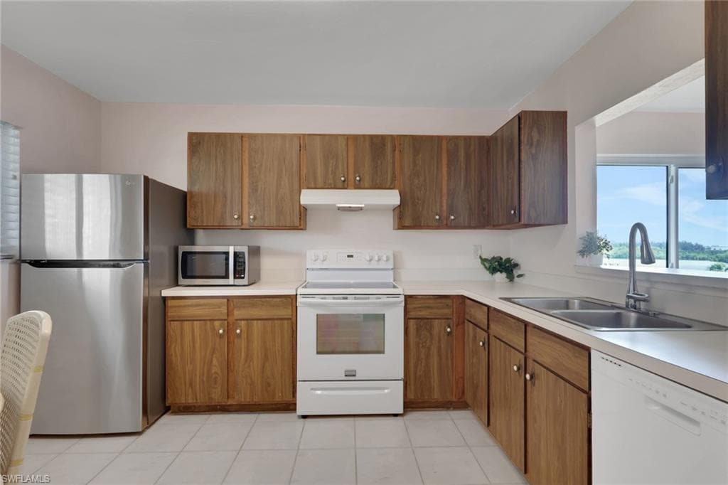 307 Goodlette-Frank RD S B507-6