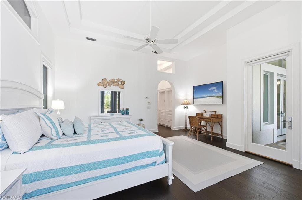 2540 Half Moon WALK-25