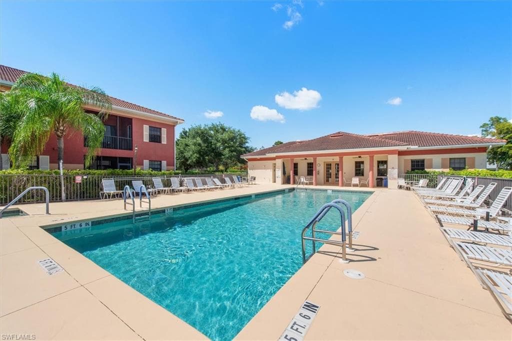 13750 Julias WAY 528-30