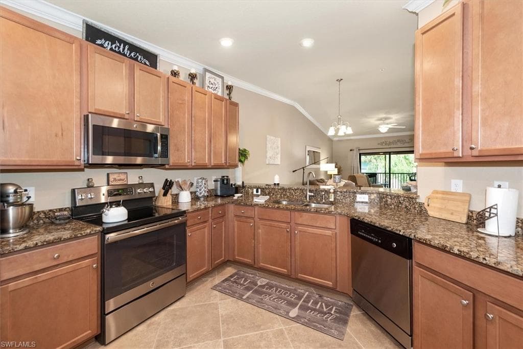 13750 Julias WAY 528-15