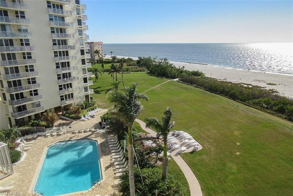 7300 Estero BLVD 606-22
