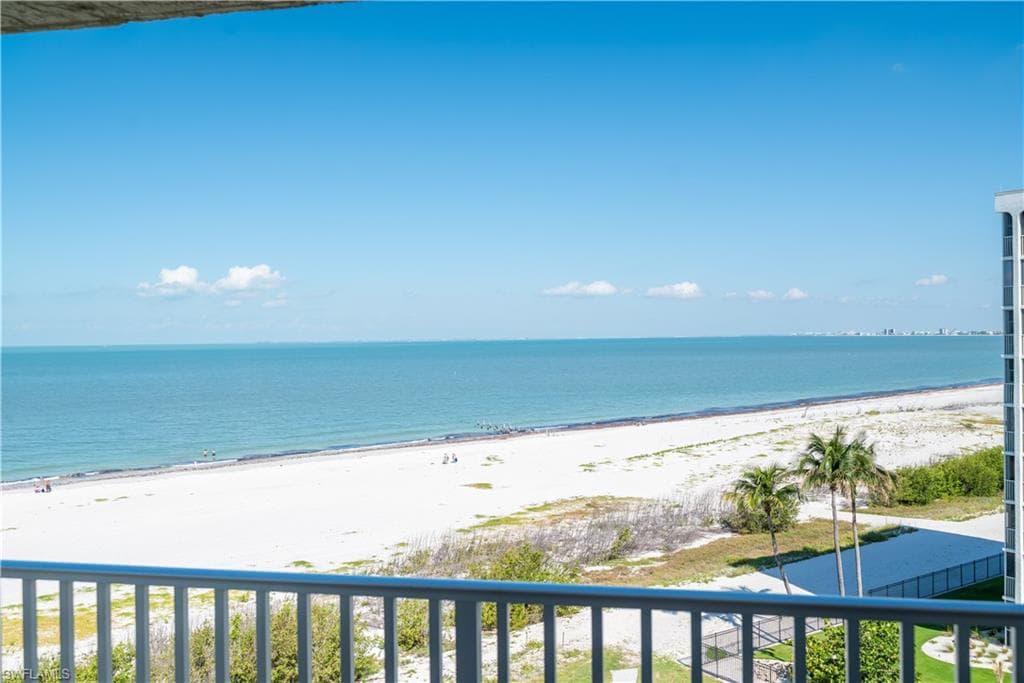7300 Estero BLVD 606-1