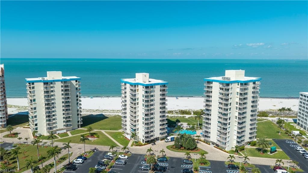 7300 Estero BLVD 606-30
