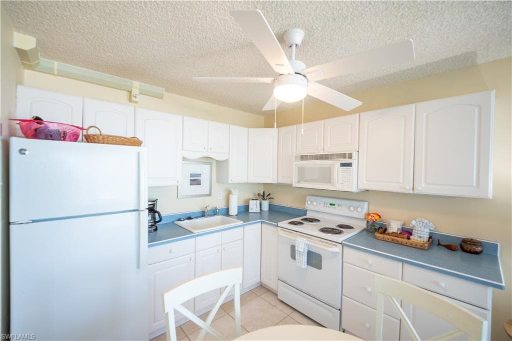 7300 Estero BLVD 606-10