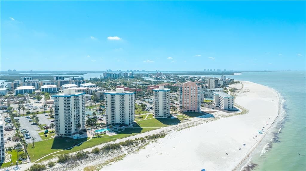 7300 Estero BLVD 606-35